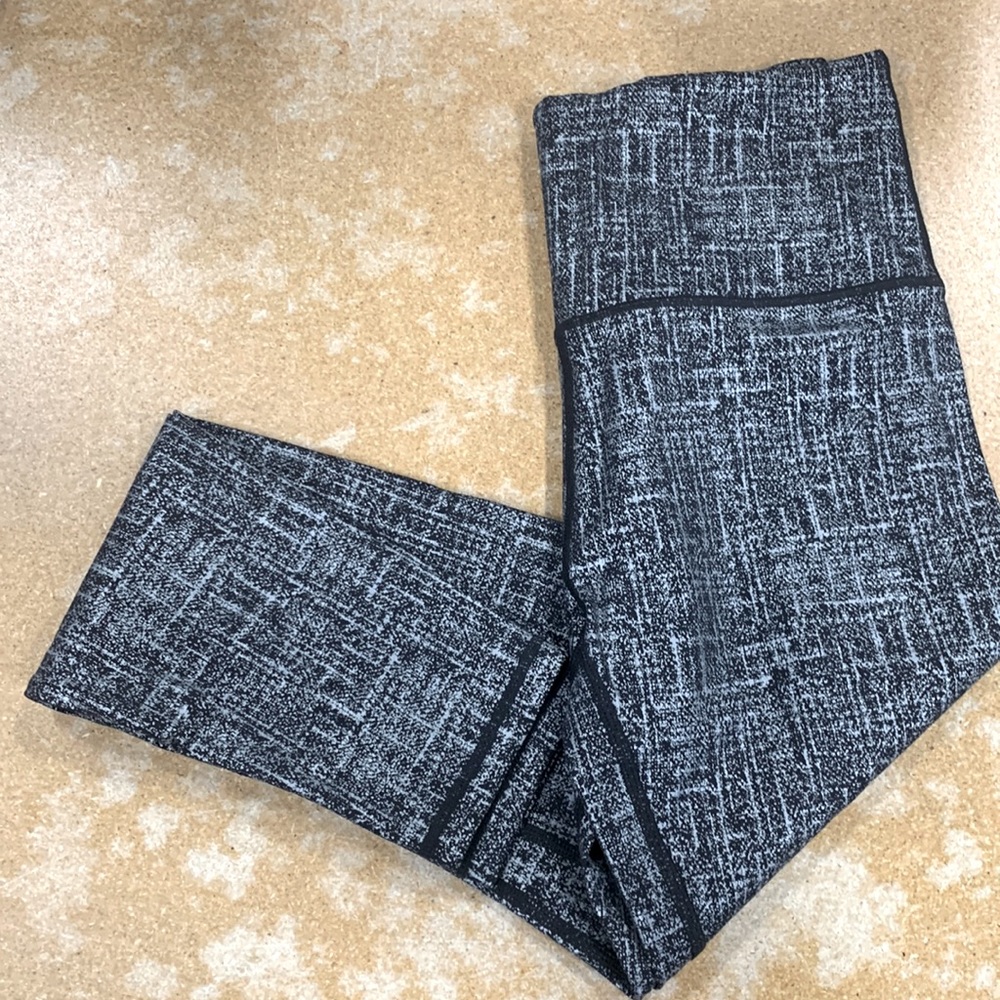 Sample Empowered leggings